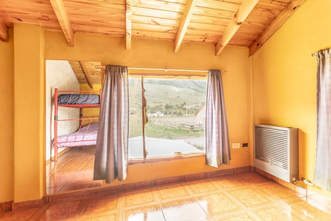Hostel Luna Country El Chalten Bagian luar foto