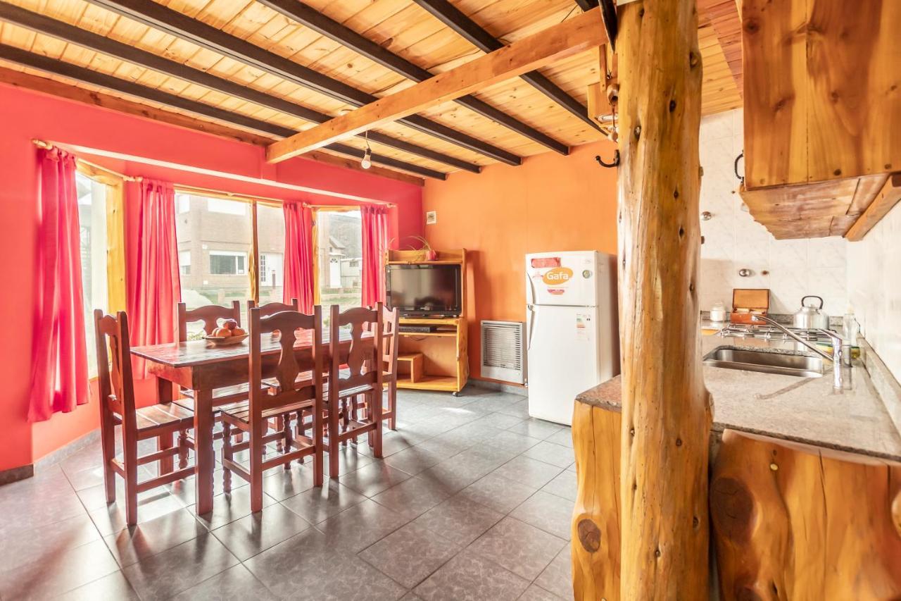 Hostel Luna Country El Chalten Bagian luar foto