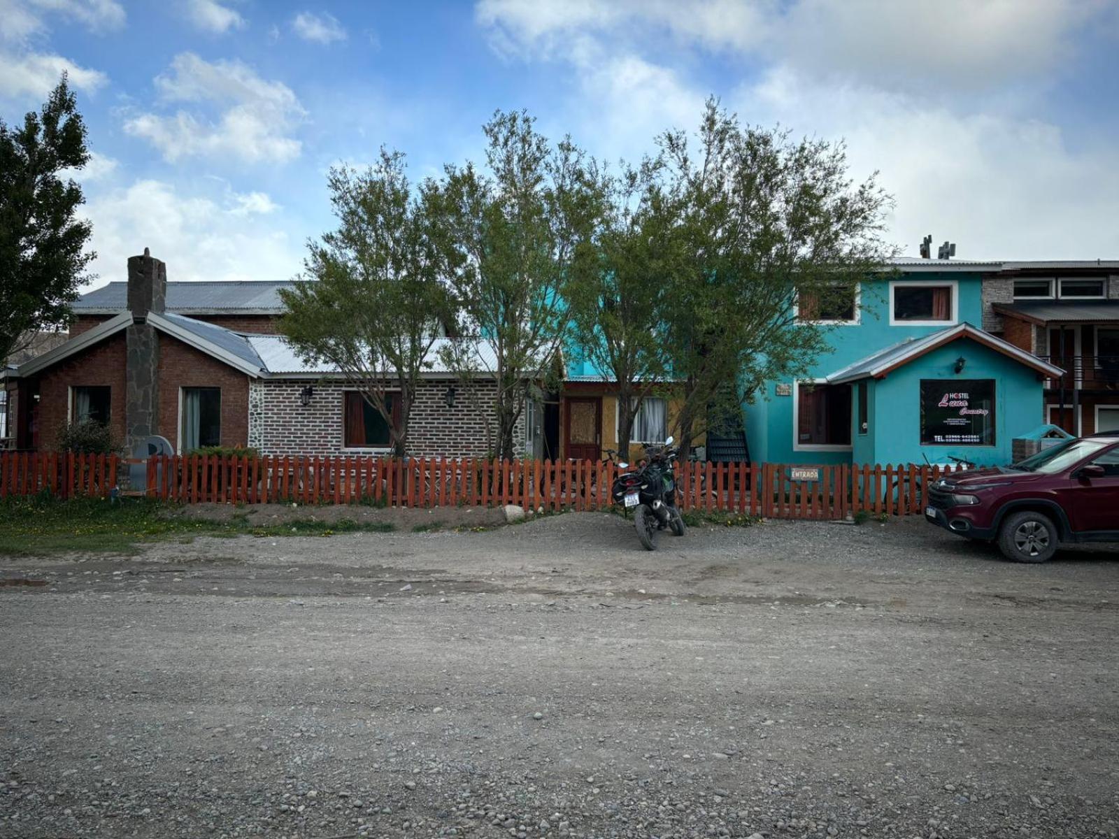 Hostel Luna Country El Chalten Bagian luar foto