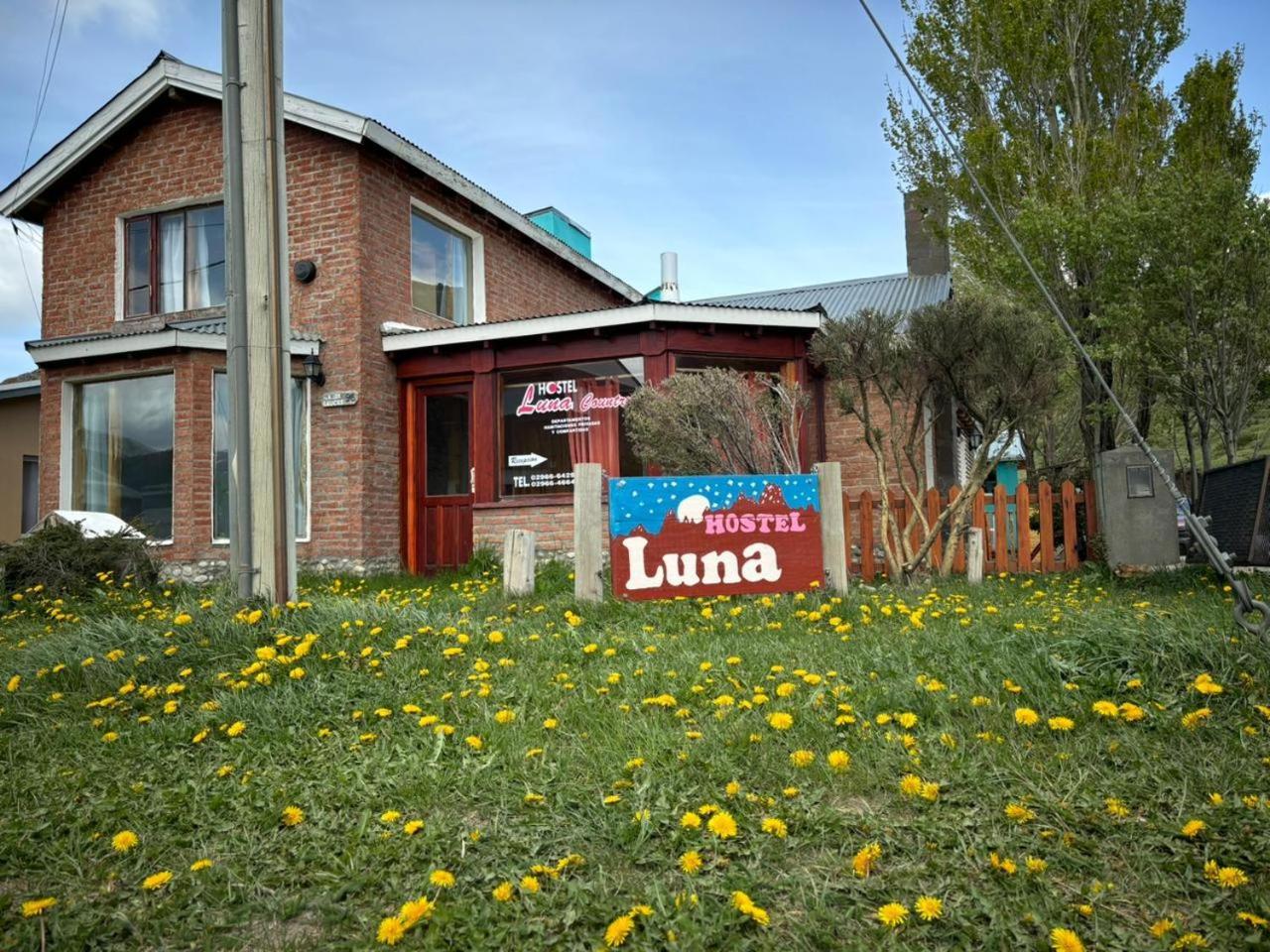 Hostel Luna Country El Chalten Bagian luar foto