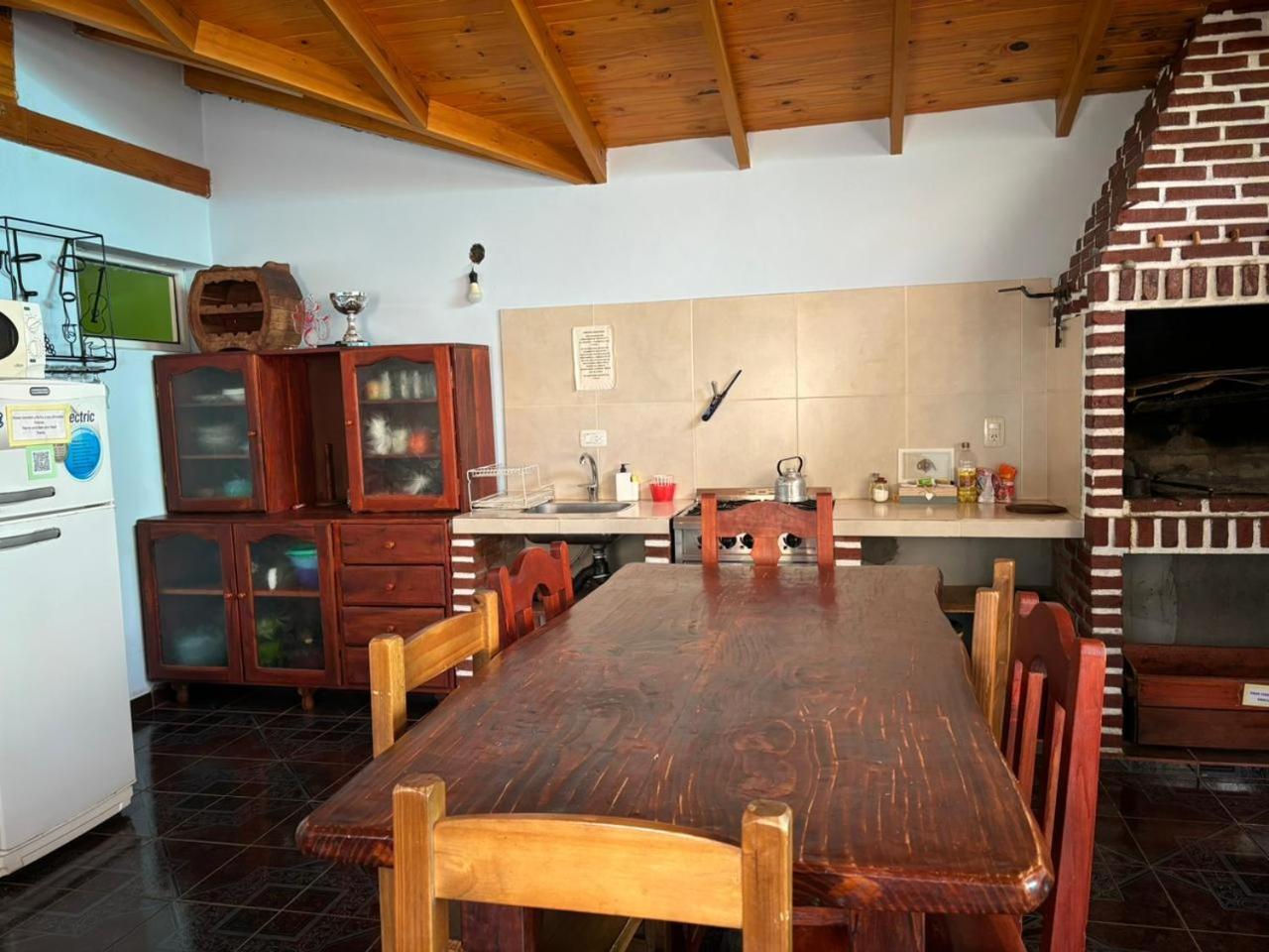 Hostel Luna Country El Chalten Bagian luar foto