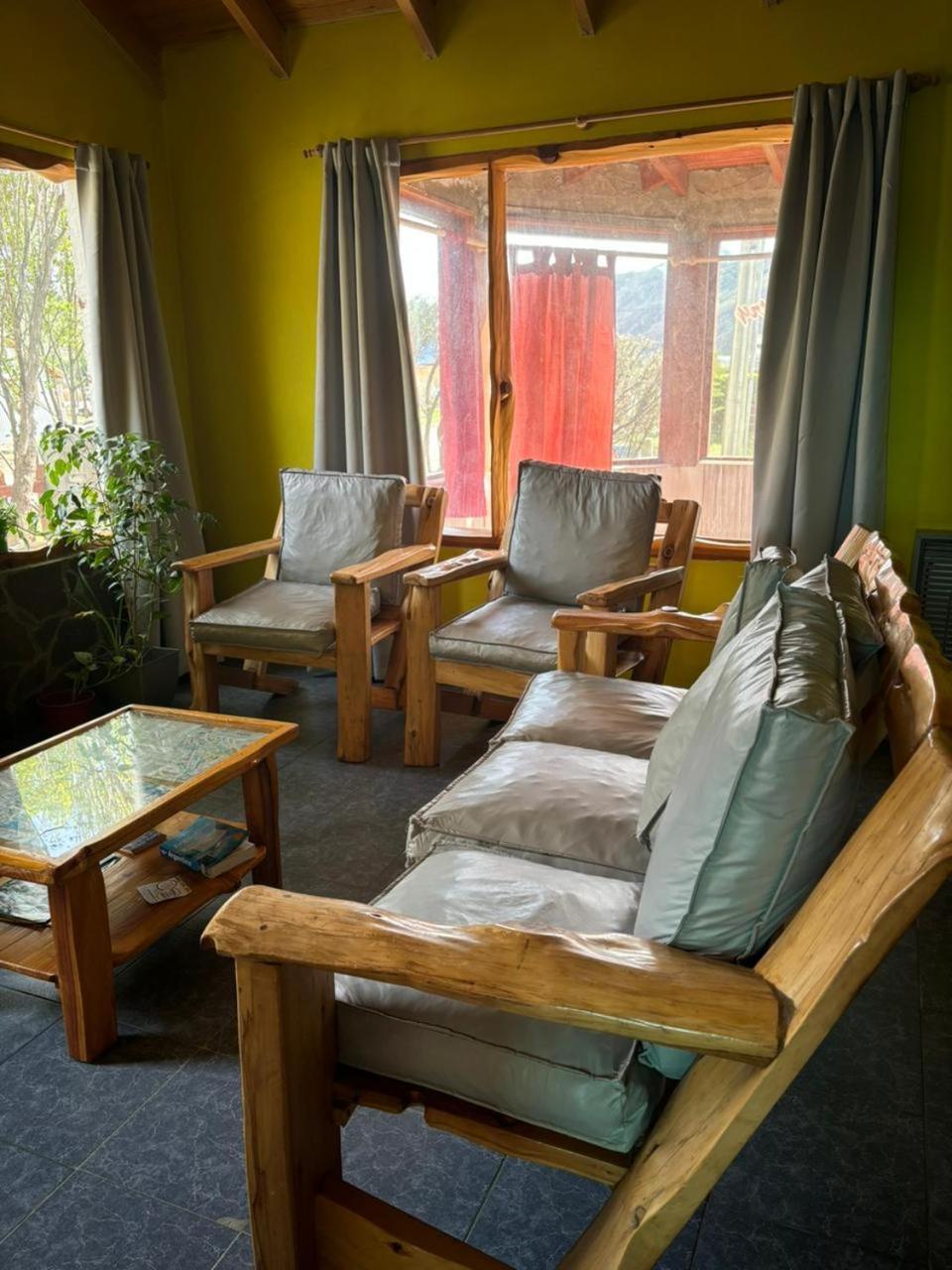 Hostel Luna Country El Chalten Bagian luar foto